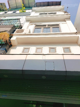 Nhà 4 tầng còn mới đẹp #Cự_Khối, khách mua chỉ việc xách vali về ở. Nhà thiết kế đẹp, nội thất đầy