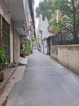 Hiếm! Dân xây hiện đại, Nguyễn Văn Cừ ngõ thông Hồng Tiến, DT 52m2, MT4m full nội thất, Hơn 8 tỷ