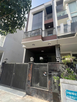 CHO THUÊ NHÀ THIẾT KẾ HIỆN ĐẠI - THẠNH MỸ LỢI - THỦ ĐỨC - CÓ HẦM - THANG MÁY