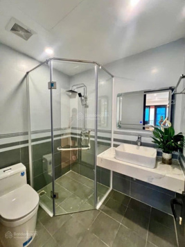 Bán nhà Bồ Đề, đẹp lung linh, 35m2 x 5T, vị trí đắc địa, gần mặt phố, tiện ích ngập tràn, 6 tỷ 4