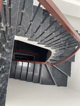 Bán toà nhà văn phòng phân lô phố Lê Thanh Nghị, Hai Bà Trưng 75m2x8 tầng, cách phố 30m, giá 27 tỷ