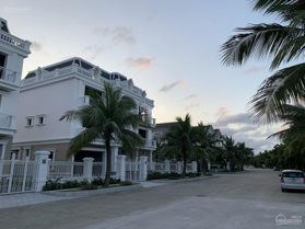 Bán lỗ giá 20,5 tỉ biệt thự Paradise Tuần Châu mặt biển Hạ Long đủ đồ thang máy, LH: 0914 043 808