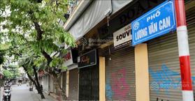 Cần bán nhà mặt phố Lương Văn Can, Hoàn Kiếm. DT 60m2 x MT 4,5m. KD sầm uất - Vị trí đẹp sát bờ hồ