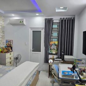 Siêu phẩm xe hơi ngủ trong nhà 4,8x14m, 3 tầng + sân thượng. 7A Thành Thái, P14, Q10 - 11,5 tỷ TL