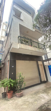 Bán nhà riêng phố Trần Hưng Đạo Hoàn Kiếm DT 61/70m 5 tầng giá 27 tỷ sát phố, lô góc, ô tô dừng đỗ