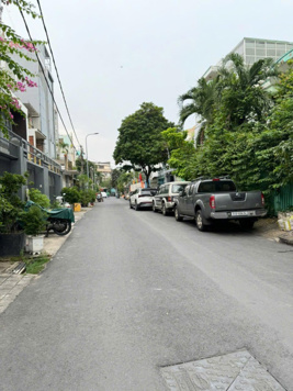 Giảm mạnh 40 tỷ về 34 tỷ tòa nhà ngay mặt tiền Lê Văn Sỹ, P14, Quận 3.( 8 X17,8m ) 4 lầu HĐT Cao