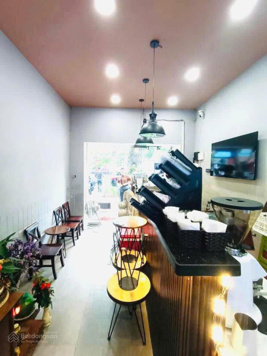 Chính chủ bán nhà 3 tầng mặt phố Bà Triệu, vỉa hè rộng 3m, tiện kinh doanh, sổ đỏ giao dịch