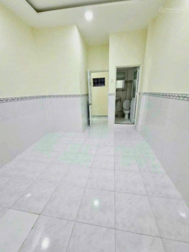 Nhà chính chủ đường Phạm Thế Hiển, gần cầu Nhị Thiên Đường, sổ hồng riêng, dân cư hiện hữu