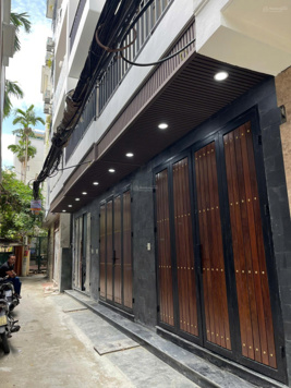 Chính chủ bán nhà DT 46 m2 x 6 tầng ô tô chạy qua, tại 17 ngõ 54 đường Âu Cơ giá tốt nhất