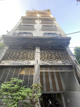 Chính chủ bán tòa căn hộ ngõ 376 đường Bưởi - phường Vĩnh Phúc, Ba Đình Hà Nội 300m2x10T, 3.6tỷ/năm