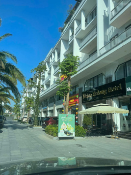 Bán căn nhà shophouse Mon Bay Hạ Long, Quảng Ninh trục thông biển