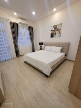 Vị trí kinh doanh tốt! Mặt tiền Hồ Văn Huê, P9, PN. 5x15m(CN: 70m2) - 4 tầng chỉ 18 tỷ 0917 457 399