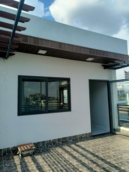 Bán nhà 1 trệt 2 lầu, căn góc 2MT hẻm xe hơi 6m tại đường Lê Văn Quới, Bình Hưng Hòa A, Bình Tân