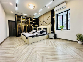 Bán nhà tập thể tầng 3 tại Trương Hán Siêu, hộ khẩu Hoàn Kiếm. Căn góc, 3 thoáng. Full nội thất