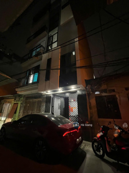 Bán apartment 4PN, 5T, 43m2, 12,9 tỷ, ô tô đỗ cửa, view đẹp tại Hoàng Văn Thái, Q. Thanh Xuân, HN