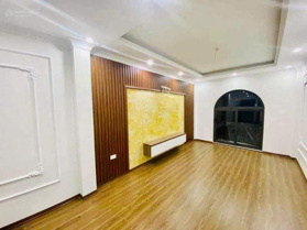 GIÁP NHẤT - THANH XUÂN - 6 TẦNG THANG MÁY, 1 NHÀ RA PHỐ - NGÕ THÔNG NGUYỄN TRÃI, ROYAL CITY