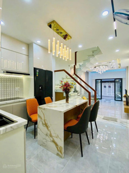 Bán nhà riêng đẹp tại MT Nguyễn Thời Trung, Q5. Sẵn sổ riêng chính chủ. Thích hợp ở hoặc cho thuê