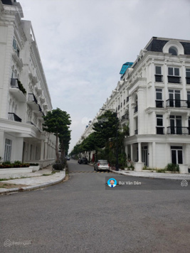 Phòng bán hàng dự án Louis City Đại Mỗ - Nam Từ Liêm DT từ 90m² - 300m2 chỉ từ 19.5 tỷ LH Mr Dân