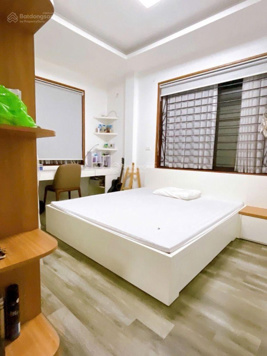 Nhà mới xây Đại Từ gần Hồ Linh Đàm, nhà dân xây oto đỗ cửa