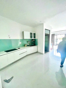 Chính chủ cần vốn bán gấp nhà 4 tầng - ngay Điện Biên Phủ - chỉ 5,6tỷ