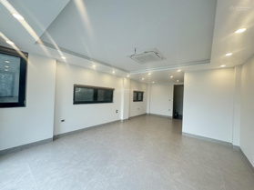 Chính chủ cần cho thuê gấp nhà mới xây xong phố Xuân Diệu - Tây Hồ view hồ DT: 55m2x7T để 2 ô tô T1