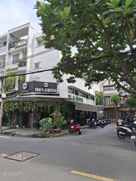 Căn góc mặt tiền đường số 17, DT 4x20m trệt 3 lầu bán 13.8 tỷ TL