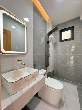 Nhà bán Bình Tân (4m x 15m) ngay khu Tên Lửa. Đường nhựa xe hơi 8m thông. Tặng full nội thất