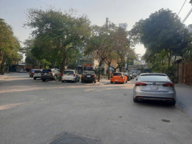 Otô tải tránh mặt tiền khủng vỉa hè view vườn hoa sát Aeon Cổ Linh 100m2 C4 MT6.8m 22.3tỷ Long Biên