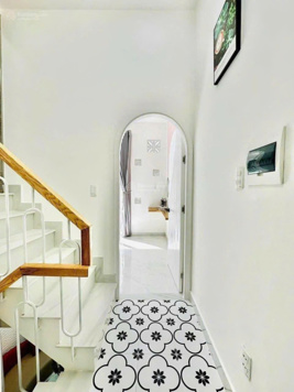 Kẹt tiền chủ bán gấp nhà Vườn Chuối P.4 Quận 3 - giá 1 tỷ 990 / 48m2 sổ riêng bao sang tên