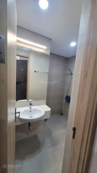 Cần cho thuê căn hộ Mon City tầng đẹp - giá 12,5tr full đồ 2n2wc