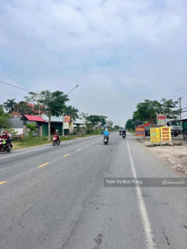 Đất nằm ngay đường Bà tư Gạo xã Phước Thạnh. Cách trung tâm Tp 1km. Giá chỉ 345tr/110m2. Sổ sẵn.