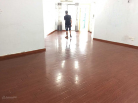 Cho thuê căn hộ KĐT Trung Hòa - Nhân Chính 3PN đồ cơ bản giá chỉ 15 triệu/th, liên hệ: 0773 923 888