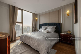 Cho thuê căn hộ Sun Grand City-69B Thụy Khê, 160m2, 3PN view trọn Hồ, giá thoả thuận. LH 0906 244 301