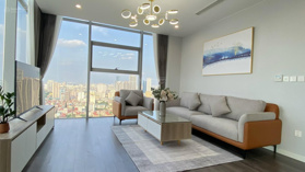 Khách Hàn Quốc vừa ra nên muốn tìm khách thuê cho căn hộ 3pn 144m2 full đồ The Nine LH 0393 686 383