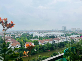 Bán gấp 5 căn 2PN Vinhomes Symphony, sổ đỏ, view đẹp, giá tốt - cơ hội đầu tư sinh lời cao