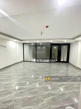 Lõi Lê Thanh Nghị, 8 tầng thang máy, MT 6.2m, có hầm. Duy nhất tại phố này ngõ ô tô