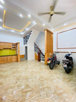 Bán nhà góc 2 mặt tiền - Lê Đức Thọ - HXH - 5.5x8m - 6 tỷ