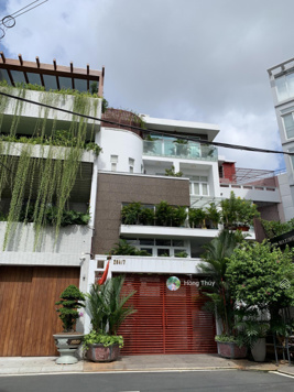 (Hot)! Cần bán gấp tòa nhà ngay Lam Sơn - Cửu Long, Tân Bình khu sân bay, DT 7,2x17m 3 lầu giá tốt