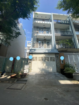 Bán nhà đường Đặng Thùy Trâm - hẻm xe hơi 12m - ngang 4.5m - sổ vuông vức - P13 - Bình Thạnh