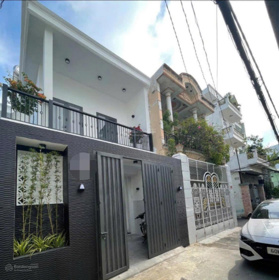 Chính chủ bán nhà đường Quang Trung, P. 14, Gò Vấp. Giá 3Tỷ200/71,5m2. 2 tầng - 3 PN. Sổ hồng riêng