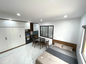 Chính chủ cho thuê căn studio, full nội thất, sát đường Trần Duy Hưng - Cầu Giấy