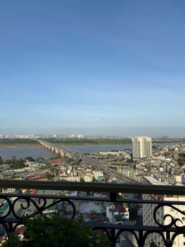 Vợ chồng tôi bán căn góc 2PN 70m view sông Hồng Hoà Bình Green 505 Minh Khai giá rẻ nhất thị trường