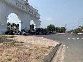 Bán đất mặt tiền đường Trần Hưng Đạo, phường 5 TP Cà Mau. Đoạn từ Happy Home về trung tâm TP