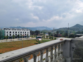 CHÍNH CHỦ CẦN BÁN XUẤT NGOẠI GIAO 85M2 TẠI TRUNG TÂM THỊ XÃ MỘC CHÂU, FULL SỔ