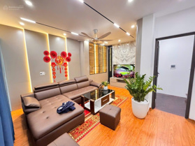 Nhà phố Cầu Giấy 35m2 x 4 tầng gần phố gần ô tô tránh tặng full đồ giá chốt hợp lý