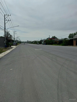 Ngay DT787 bán ngộp 1 lô thổ cư duy nhất 151m2 ngay trường tiểu học Thanh Hòa, dân cư đông sổ sẵn