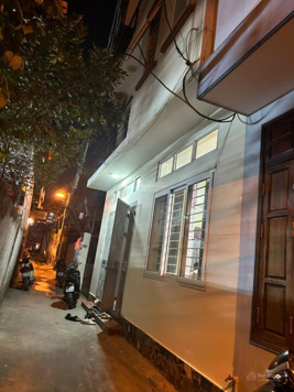 BÁN NHÀ NGỌC THUỴ MẶT TIỀN 7M XÂY 4 TẦNG HƯỚNG ĐÔNG - SỔ ĐỎ GIAO DỊCH