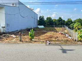 Bán gấp đất thổ cư đường Nguyễn Huệ, Phường 2 gần Sân Vận Động Vĩnh Long 120m2 SHR