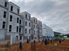 6 tỷ căn xẻ khe 105m2 3 tầng 1 tum tại trung tâm TT. Mộc Châu Sơn La