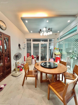 Bán gấp biệt thự 175m2 tại Đường Số 30, Linh Đông, Thủ Đức, giá ưu đãi 16,9 tỷ VND